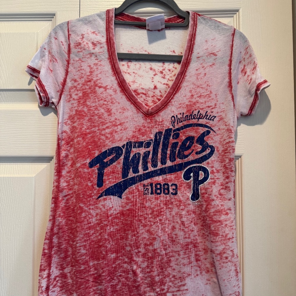 Philadelphia Phillies Red & White Burnout Short-Sleeve T-Shirt